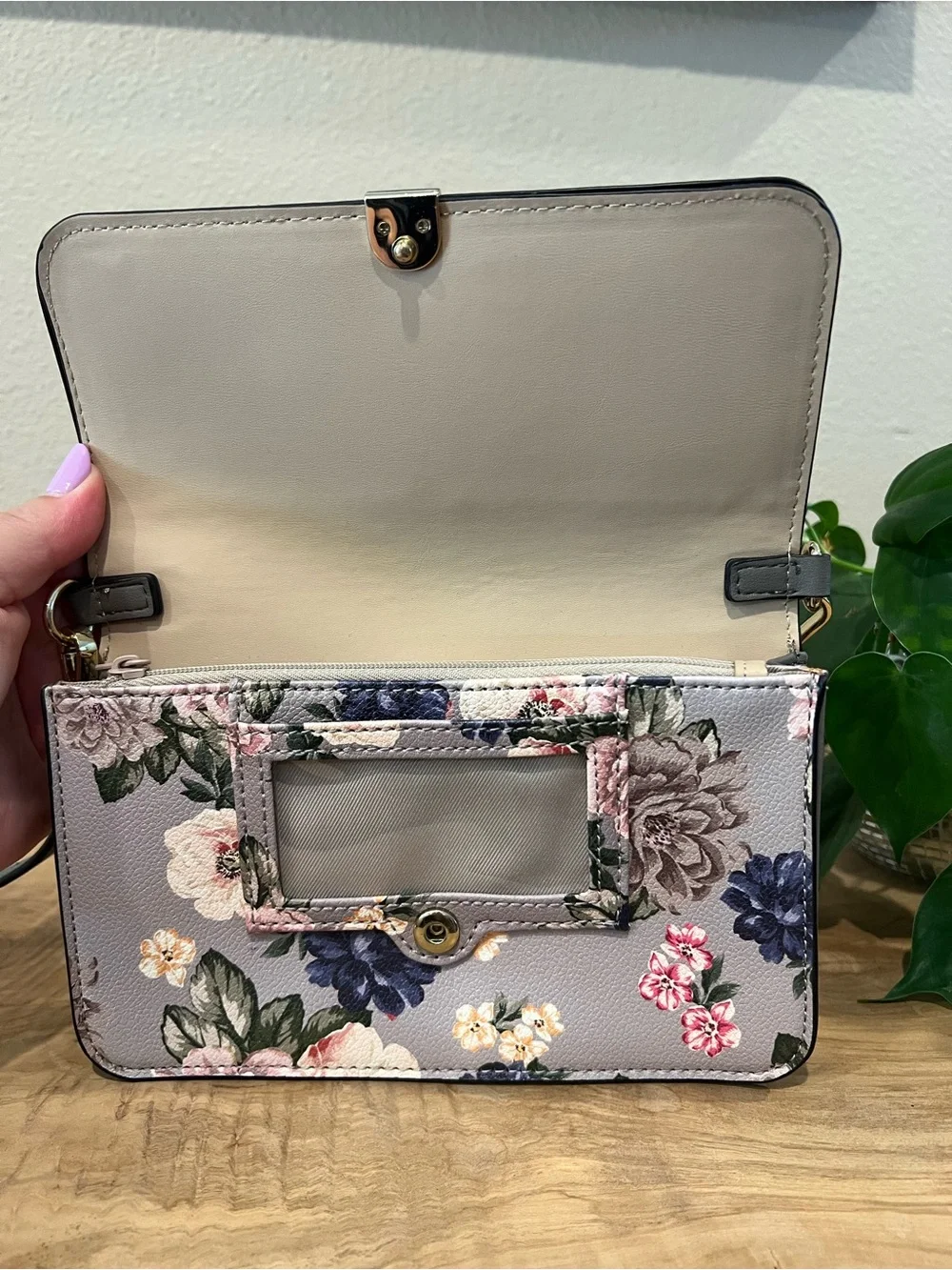 Nine West compact floral